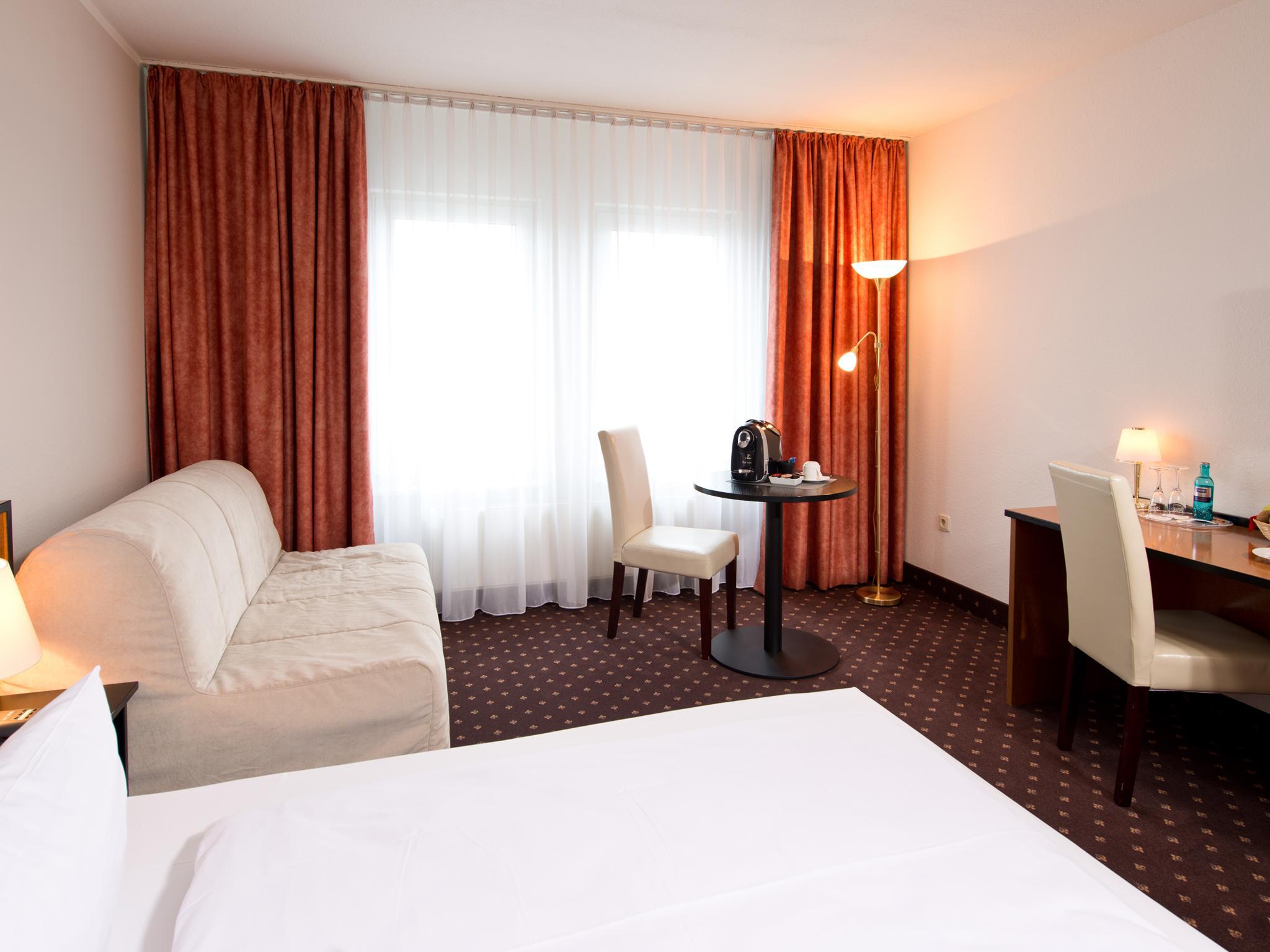 Achat Hotel Hockenheim Εξωτερικό φωτογραφία