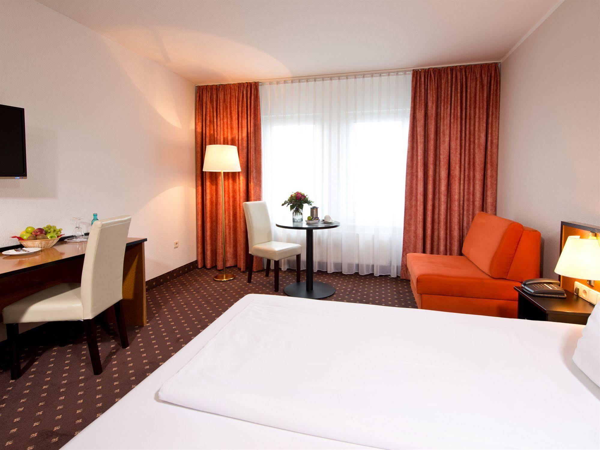 Achat Hotel Hockenheim Εξωτερικό φωτογραφία