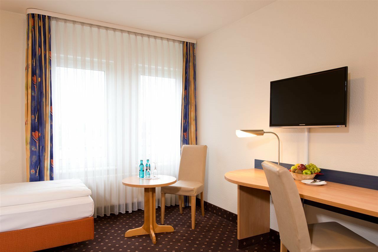 Achat Hotel Hockenheim Εξωτερικό φωτογραφία